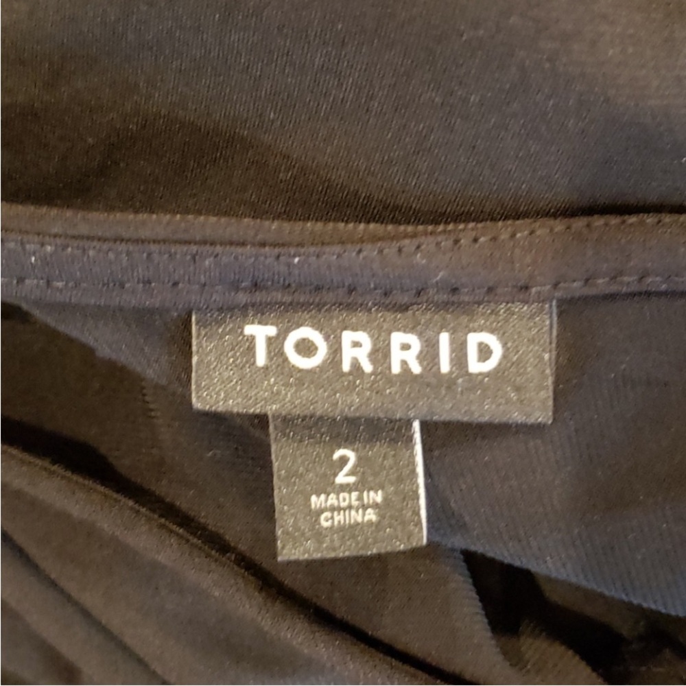 Torrid Black Midi Dress Flutter Sleeve Hi Lo Hem - Picture 9 of 12